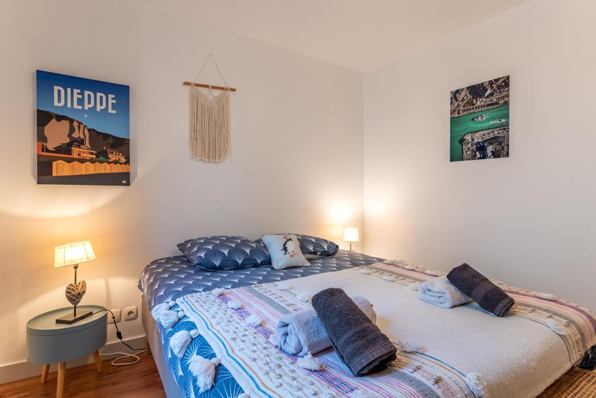 "Hinkley" Centre Ville Place De Parking Prive Dieppe Bagian luar foto